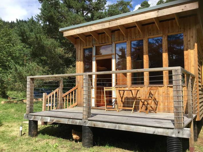 Glamping for 3 people, with garden the Highlands
