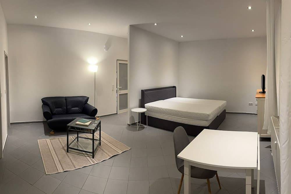 Ganze Wohnung, Ecke's Apartment 1 in Hüllhorst, Wiehengebirge