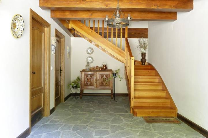 Gîte pour 7 personnes, avec jardin ainsi que vue et vue sur le lac à Ochagavía - 3