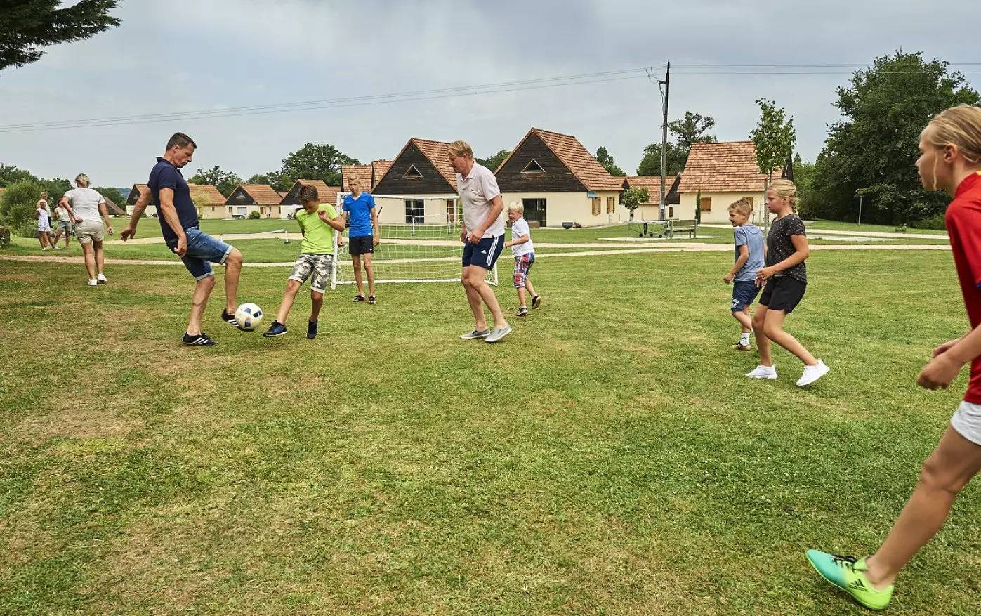 Unabhängige Villa, 2 Badezimmer 6 Personen in Lacapelle-Marival, Lot