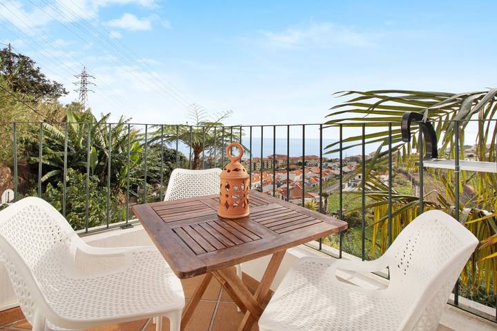 Holiday apartment for 8 people, with Balcony in Madeira