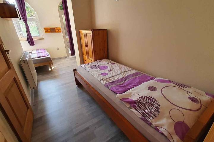 Ferienhaus für 8 Personen, mit Sauna und Balkon sowie Pool und Garten in Siofok - 4