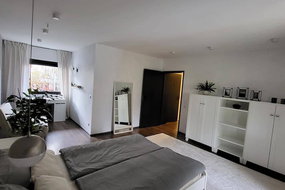 Architektenhaus am Waldrand mit Sauna in Schwabach, Frankenalb