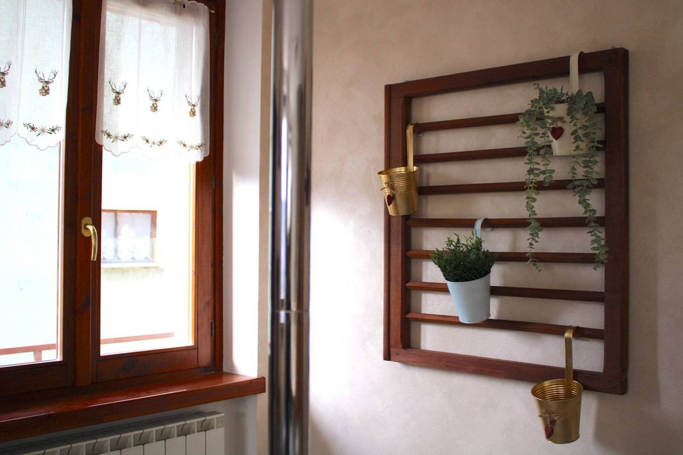 Ganze Wohnung, Apartment 'The Wild Deer Retreat' mit Bergblick und Balkon in Schilpario, Bergamo Provinz