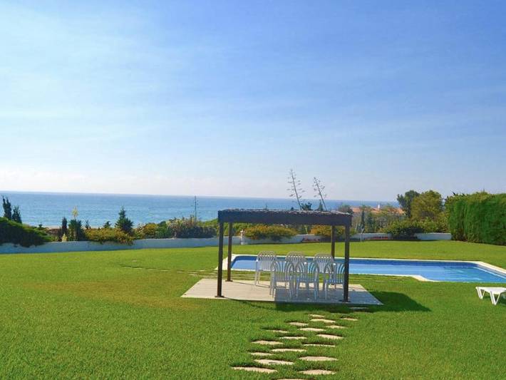 Casa rural para 14 personas, con Terraza y Jardín en Vilanova de Escornalbou - 3