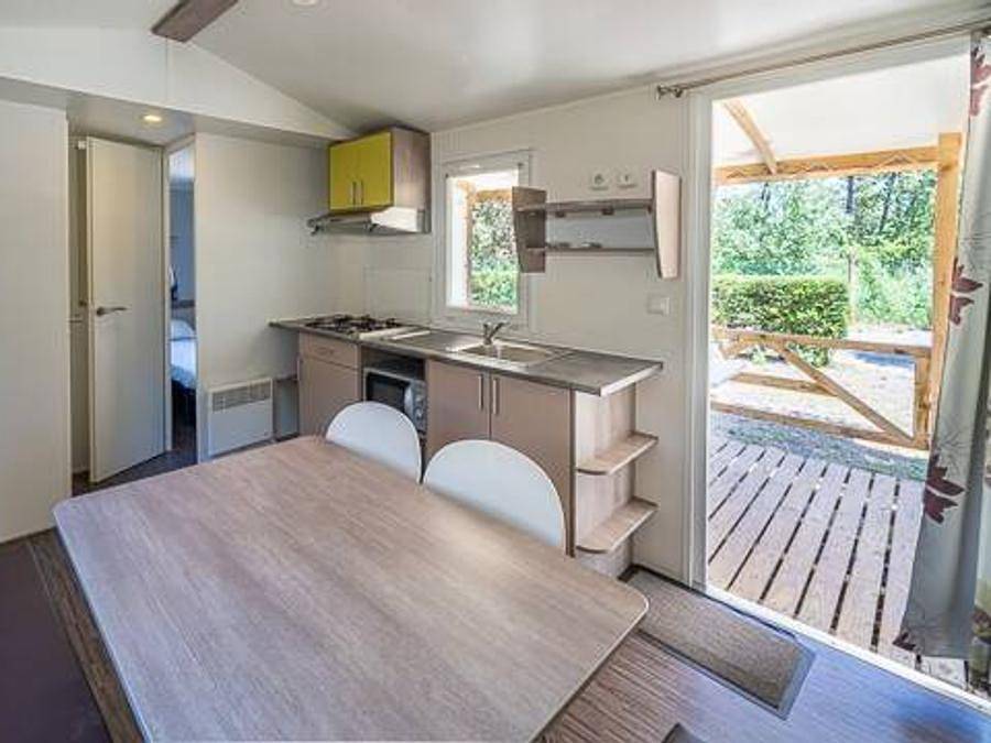Camping La Nouzarède - Mobilhome 6 personnes - Comfort | 2 Ch. | 4/6 Pers. | Terrasse surélevée | Clim. in Joyeuse, Parc naturel régional des Monts d'Ardèche