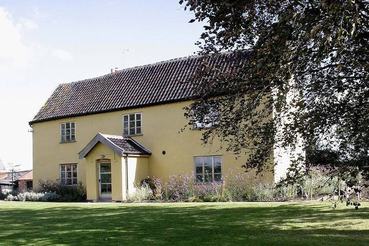Holiday rental for 29 people, with garden in Suffolk