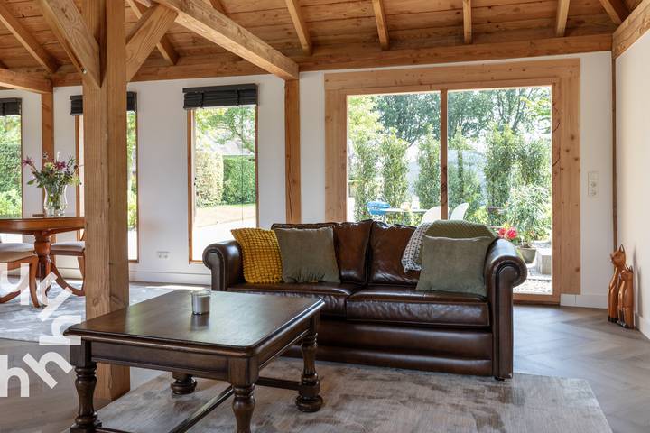Ganze Wohnung, Ländliches 2-Personen-Ferienhaus mit großer Terrasse und hot tub in Sint-Jansklooster in Sint Jansklooster, Nationalpark Weerribben-Wieden