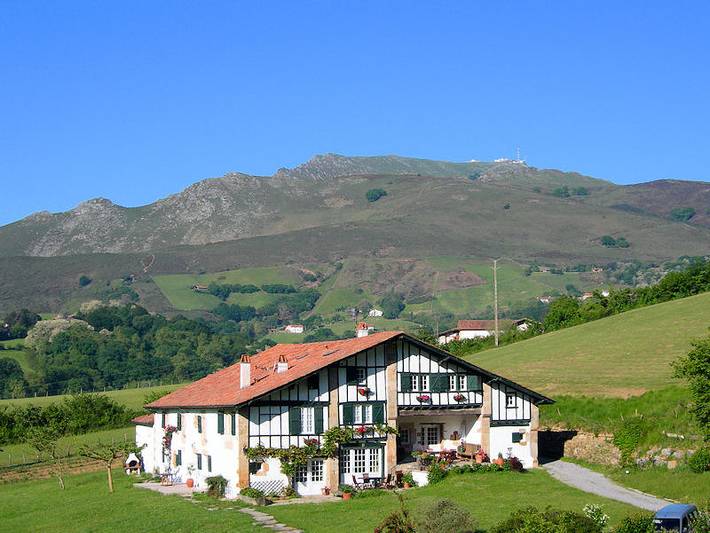 Gîte pour 4 personnes, avec Terrasse et Jardin