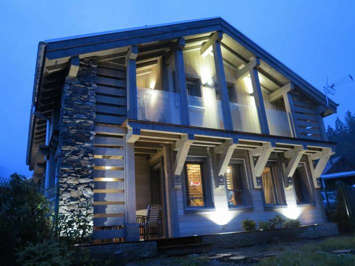 Gîte pour 9 personnes, avec jardin - 1