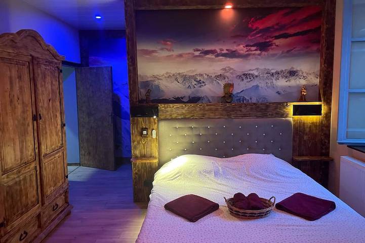 Hôtel pour 5 personnes à Raddon-et-Chapendu - 3