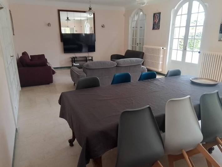 Location de vacances pour 8 personnes, avec jardin ainsi que piscine et vue, animaux acceptés à Chamaret - 4