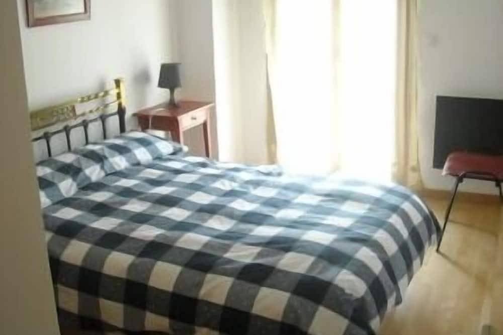 Entire apartment, New Manarillo House for 5 people in Linás de Broto, Torla
