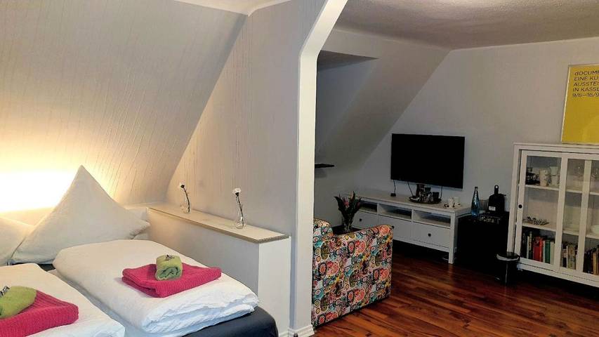 Ferienwohnung für 2 Personen, mit Ausblick in Bergpark Wilhelmshöhe
