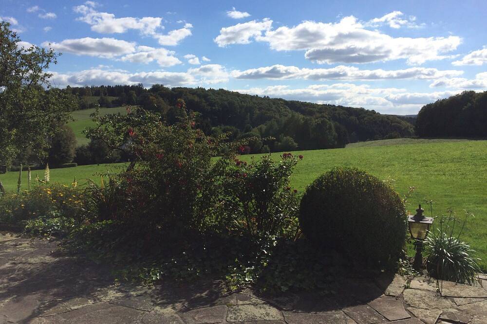 Ganze Wohnung, Ferienwohnung am Waldrand in Engelskirchen, Oberbergischer Kreis