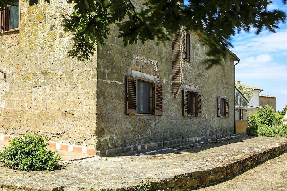 Eden Farm Rustic farm at the end of the 19th century with park and swimming pool in Pitigliano, Grosseto Provinz