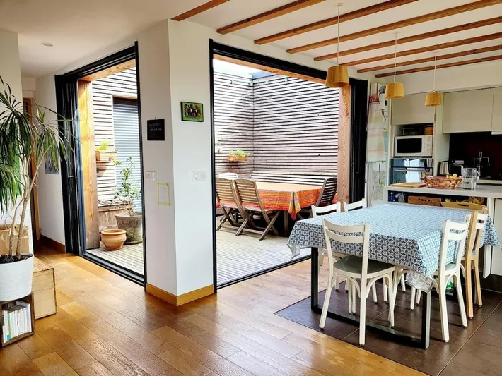 Apartamento de vacaciones para 4 personas, con vistas además de jardín y balcón - 1