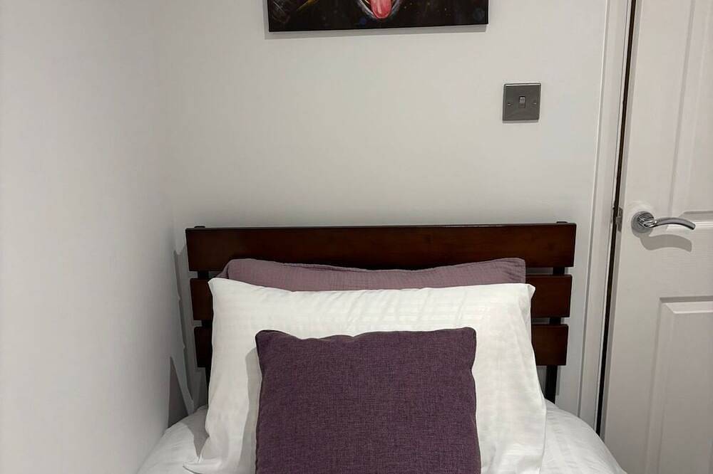 Casa-Baño privado-De Lujo-Vista a la Calle in Warwickshire