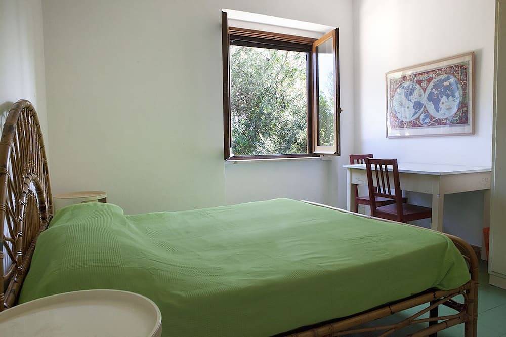 Große Wohnung in einer Villa am Strand in Fondi, Pontinische Ebene