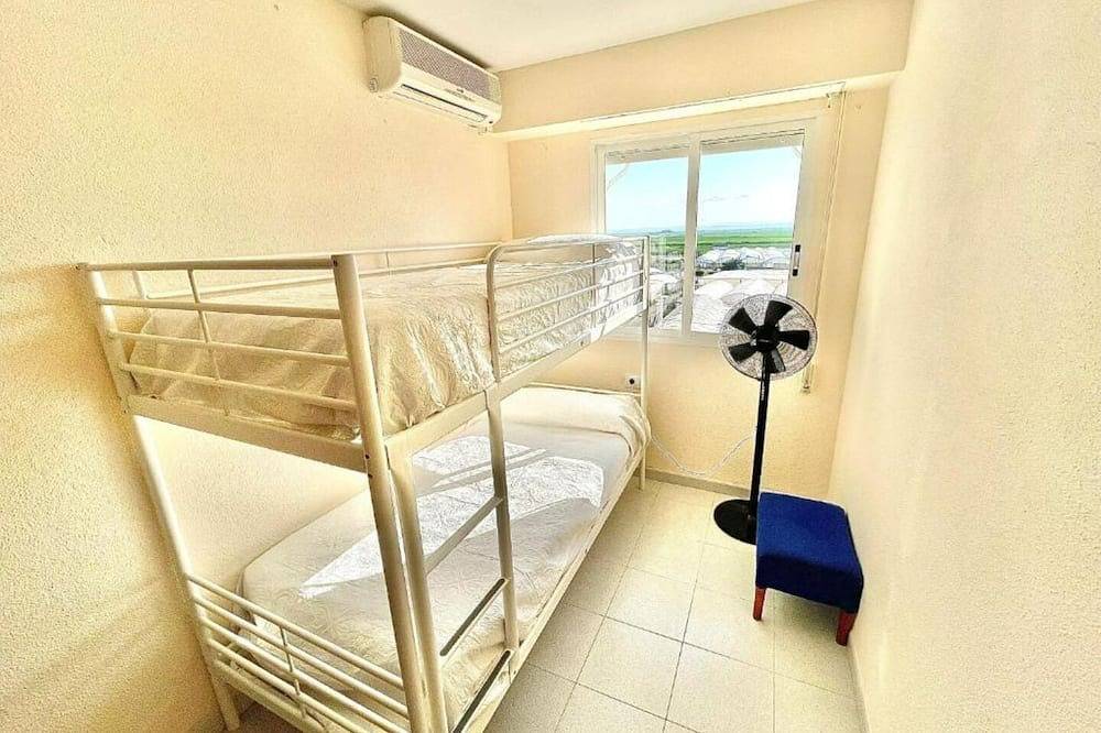 Apartamento entero, Apartamento con Piscina 3 habitaciones in El Perelló (Costa de Valencia), Sueca