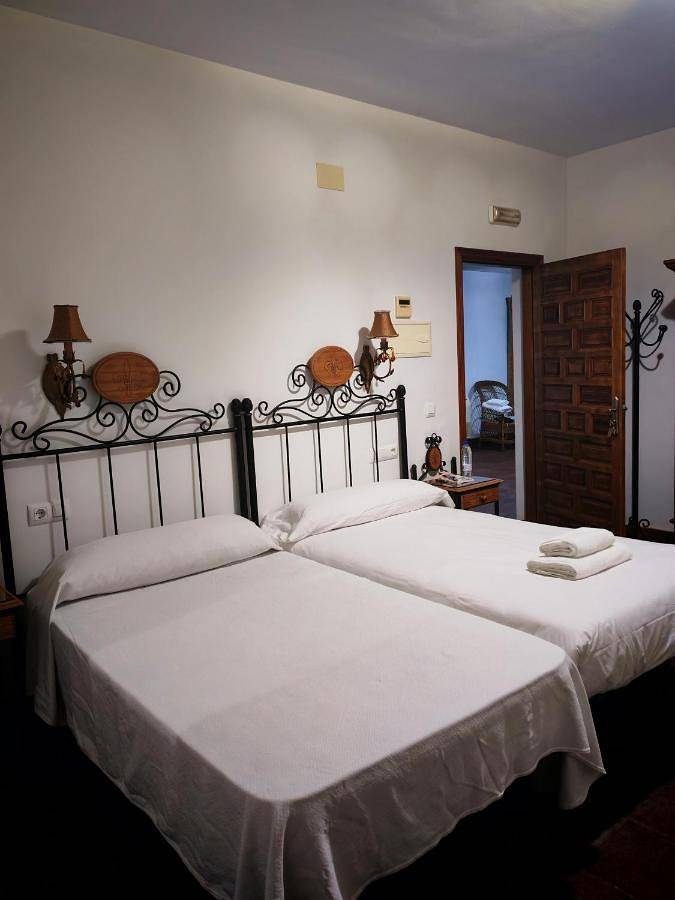 Hôtel pour 3 personnes, animaux acceptés à Las Navas de la Concepción