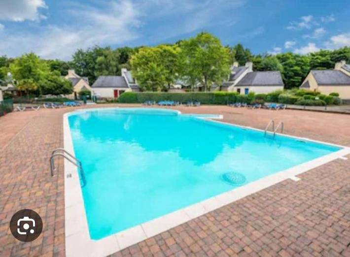 Location de vacances pour 4 personnes, avec jardin ainsi que vue et piscine dans Golf Saint-Laurent - 3
