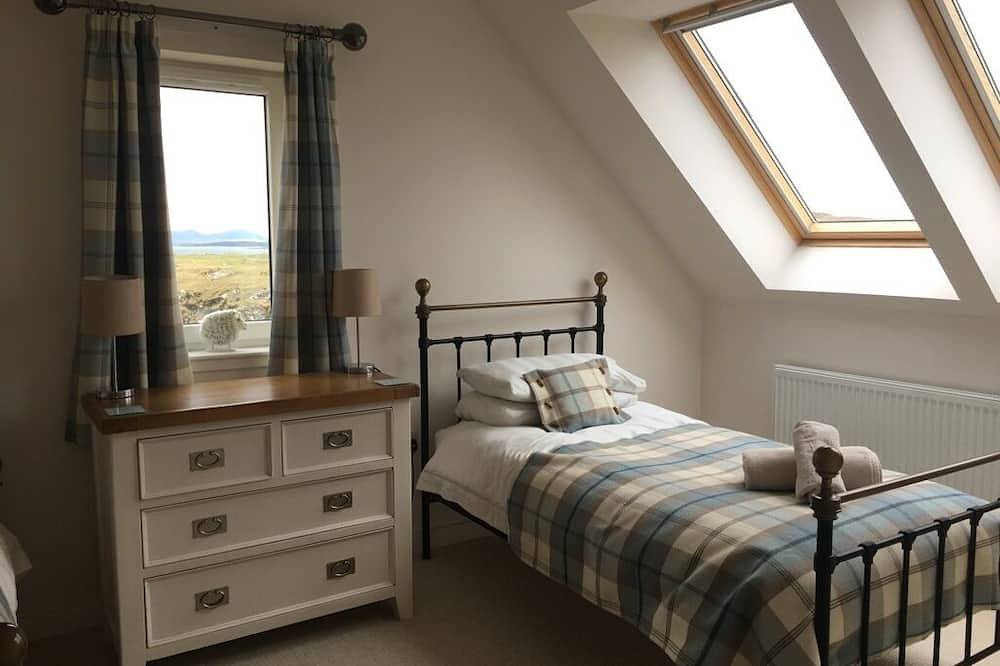 Tranquil self-catering accommodation in the Outer Hebrides in North Uist, Outer Hebrides