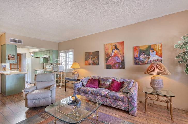 Vacation rental for 2 people, with pool and terrace in Green Valley