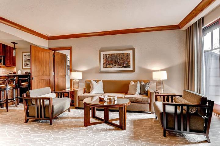 Vacation rental for 8 people, with balcony and hot tub as well as sauna in Beaver Creek