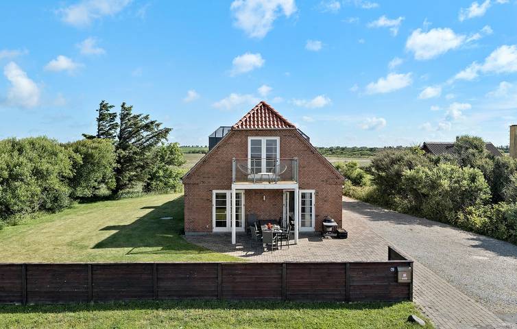 Ferienhaus für 12 Personen, mit Terrasse und Sauna in Agger