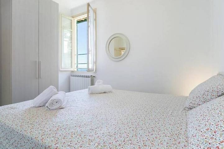 Ganze Wohnung, Hostdomus - Marine Sea View in Varigotti, Finale Ligure Gemeinde