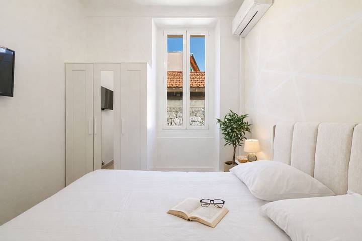 Gîte pour 2 personnes à Beausoleil - 2