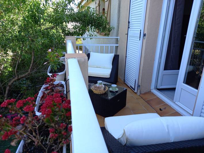 Gîte pour 4 personnes, avec terrasse à Serra-di-Ferro - 2