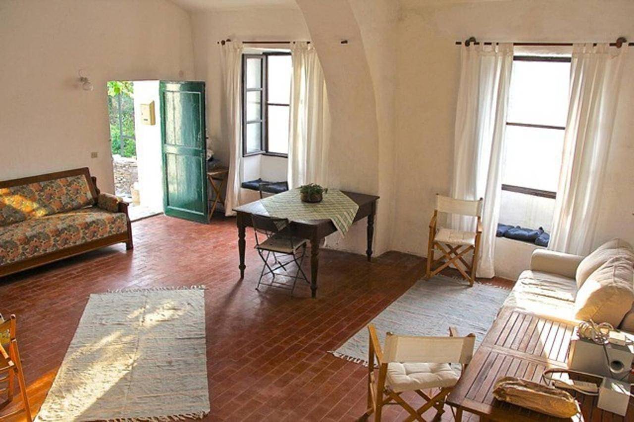 Appartement entier, Charming Village House In The Groves Near The Sea in Lecchiore, Commune de Dolcedo
