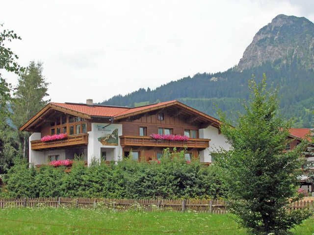 Ganze Ferienwohnung, Ferienwohnungen Am Kirchacker in Tannheim (Tirol), Allgäuer Alpen (Österreich)