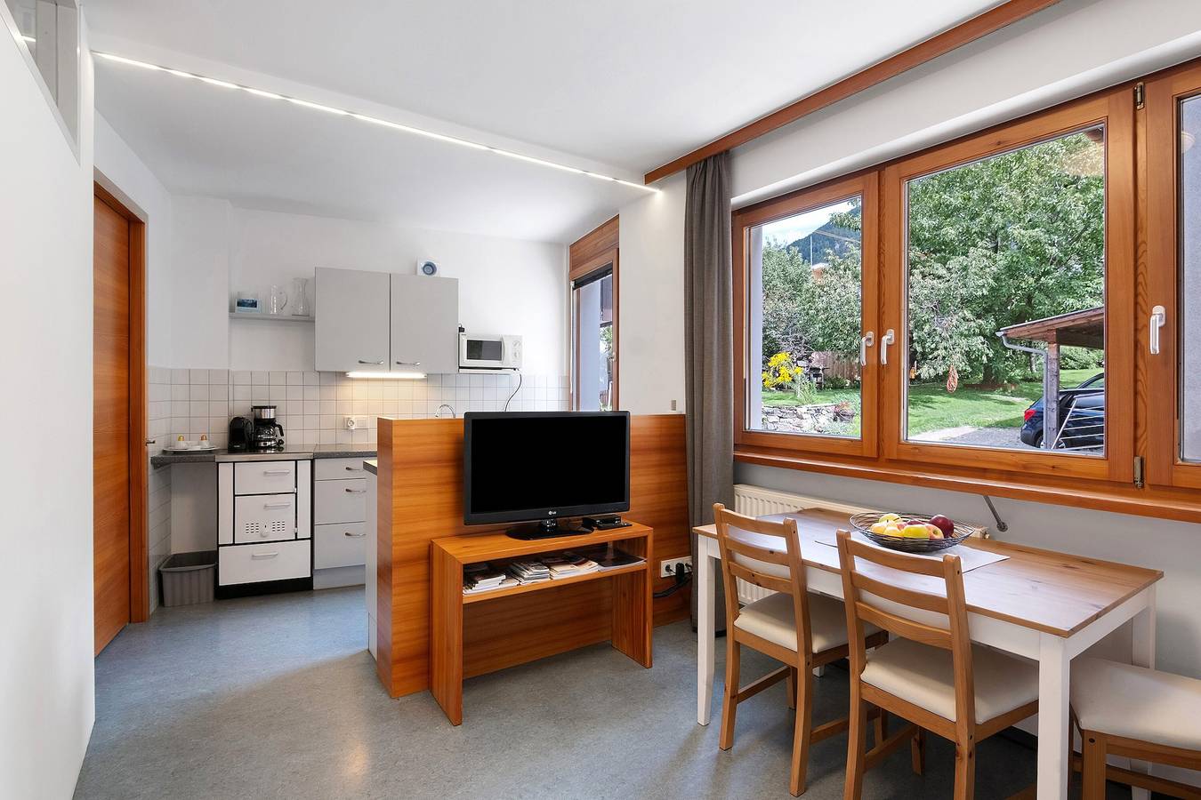 Appartamento intero, Appartamento 'Draxlhof Latsch' con vista sulle montagne, giardino privato e Wi-Fi in Tarres, Laces