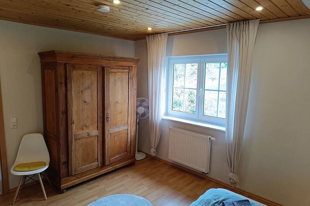 Ganze Wohnung, Stilvolle Ferienwohnung mit Fasssauna und Hot Tub in Laubach, Vogelsberg Region