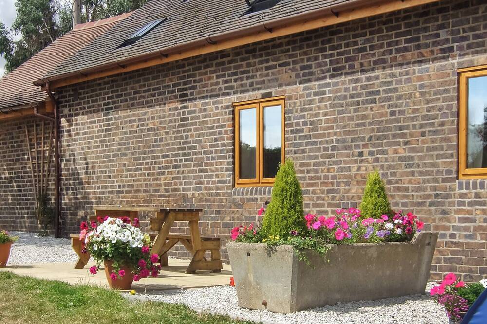 The Granary in Drayton Manor Park, Warwickshire