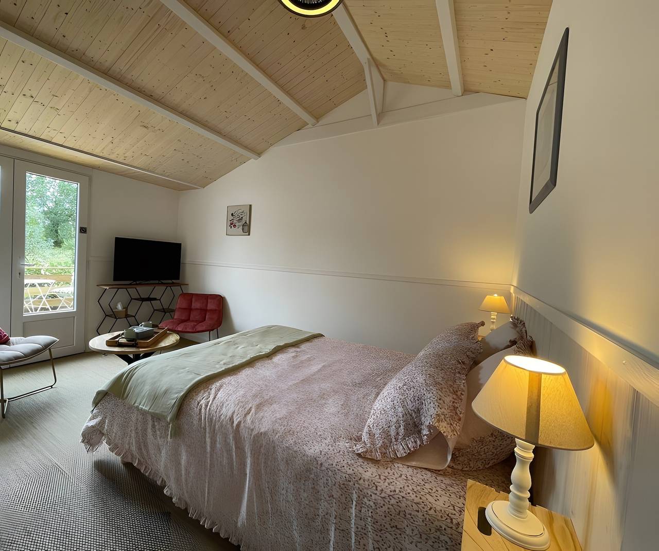 Chambre d’hôtes « Cocon de Verdure » dans le Marais Breton Vendéen à 25 mn de Noirmoutier in Châteauneuf (Vendée), Vendée