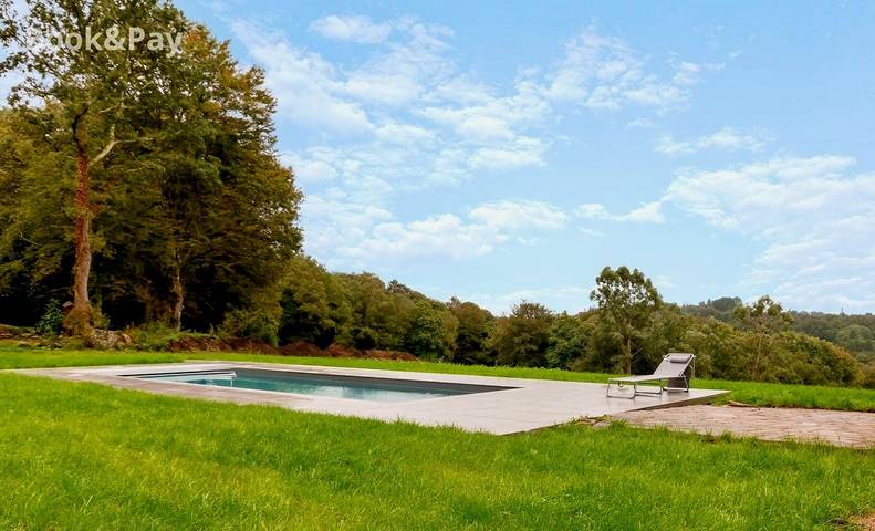 Kerguestenen - Longère pour 12 avec piscine in Inguiniel, Région de Lorient
