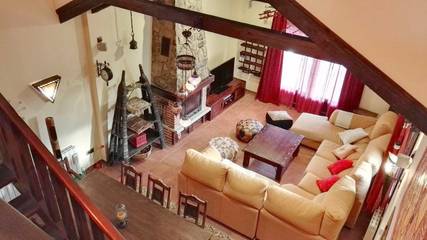 Casa rural con piscina para 12 personas, con jardín además de vistas y piscina en Comarca de Segovia