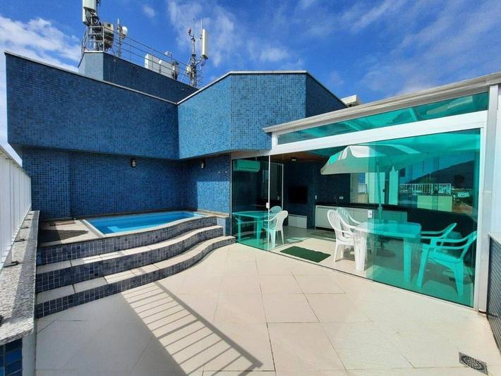 Appartement de vacances pour 8 personnes, avec terrasse ainsi que jardin et piscine, animaux acceptés - 1