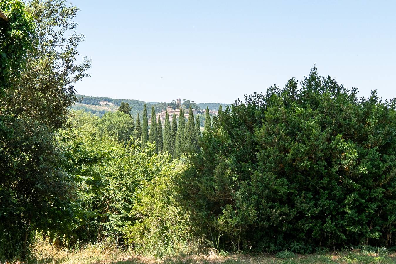 Villa 'Caio Alto' with Mountain View, Private Garden and Wi-Fi in Cetona, Chianti