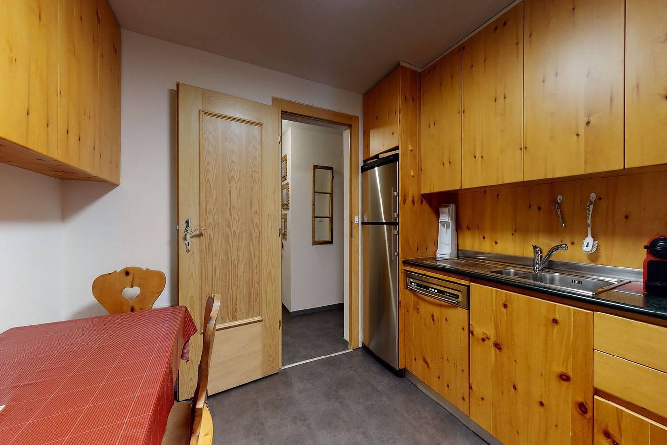 Ganze Wohnung, Apartment Pradè - 4.5-Zimmerwohnung mit Terrasse in Samedan, Sankt Moritz