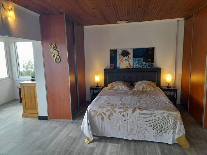 Location de vacances pour 2 personnes, avec vue ainsi que jardin et balcon dans Île du Levant - 3