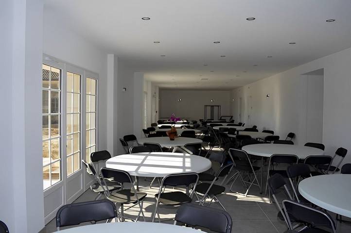 Gîte pour 27 personnes, avec jardin et terrasse en Indre-et-Loire - 4