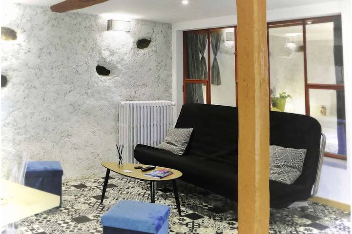 Ganze Wohnung, Gîte Des Cîmes.Hidden jewel of Corrèze.Exceptional view and Winter Lounge in Tulle, Tulle und Umgebung