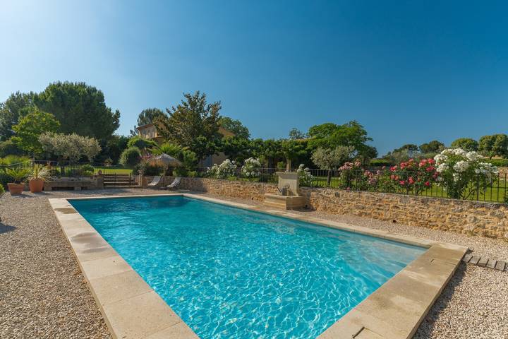 Location de vacances pour 3 personnes, avec jardin à Saint-Cannat - 2
