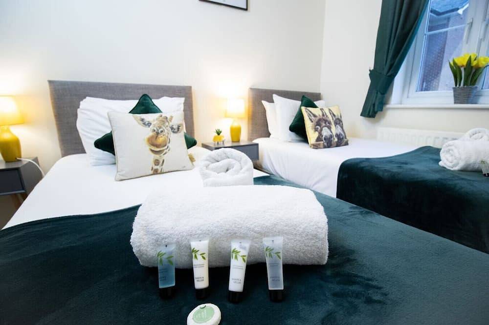 Apartment for 4 People in Swindon, South West England