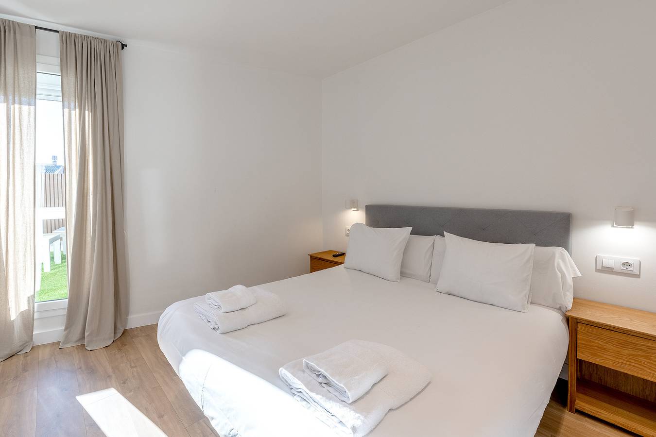 Entire apartment, Holiday apartment for 4 people with terrace in Barcelona Centre, Barcelona